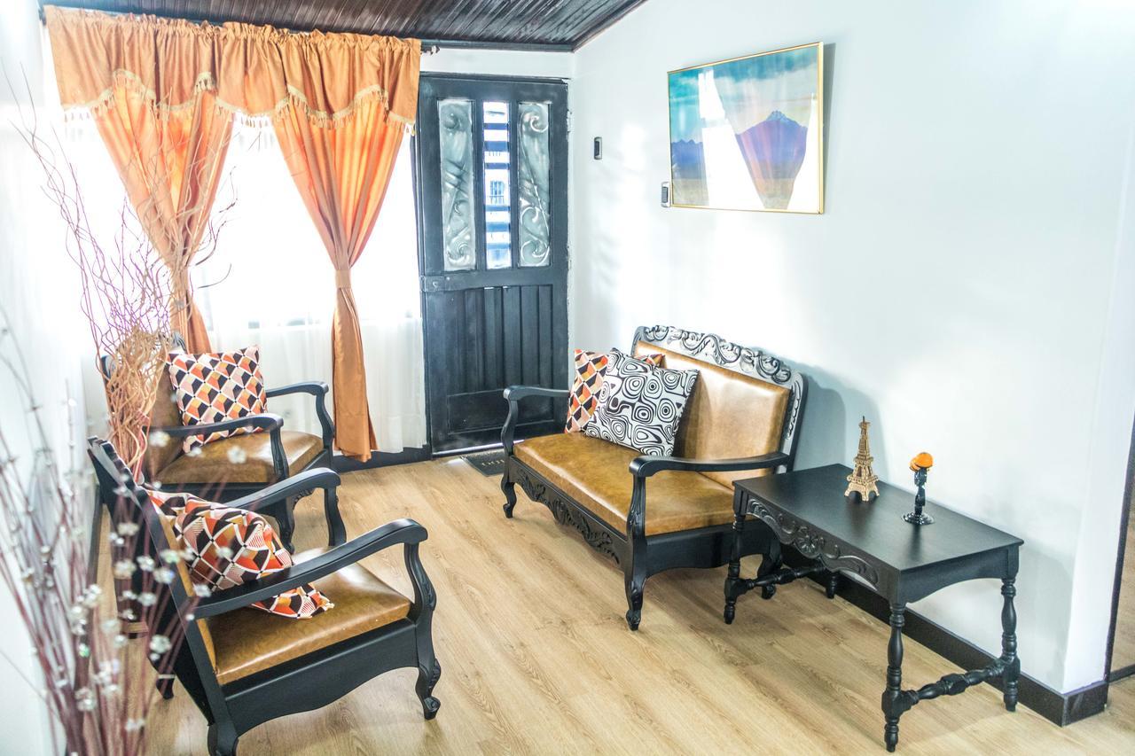 Mansion Blanca Apartment อิปิอาเลส ภายนอก รูปภาพ
