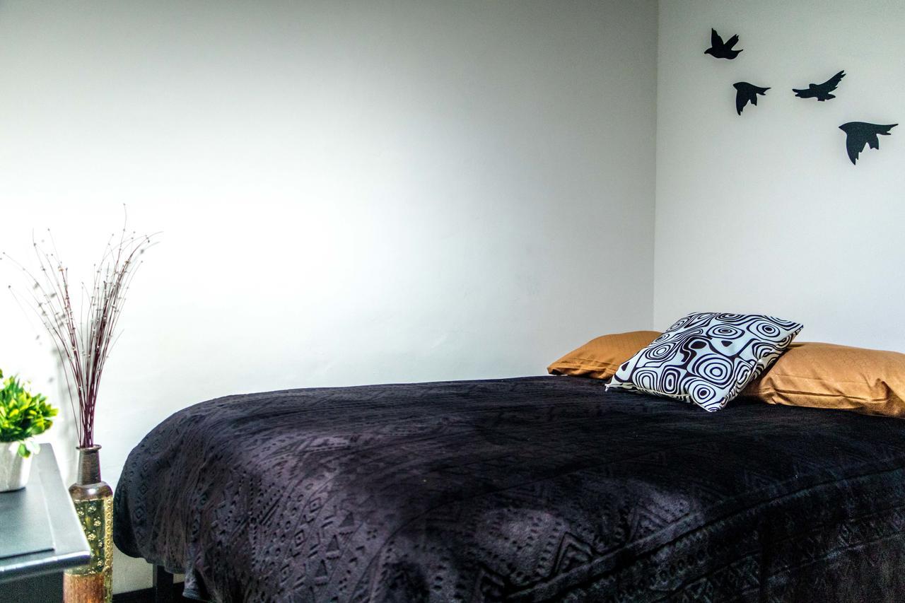 Mansion Blanca Apartment อิปิอาเลส ภายนอก รูปภาพ